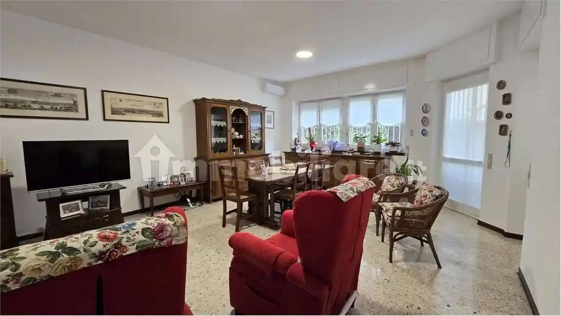 Appartamento in vendita a Sesto Calende