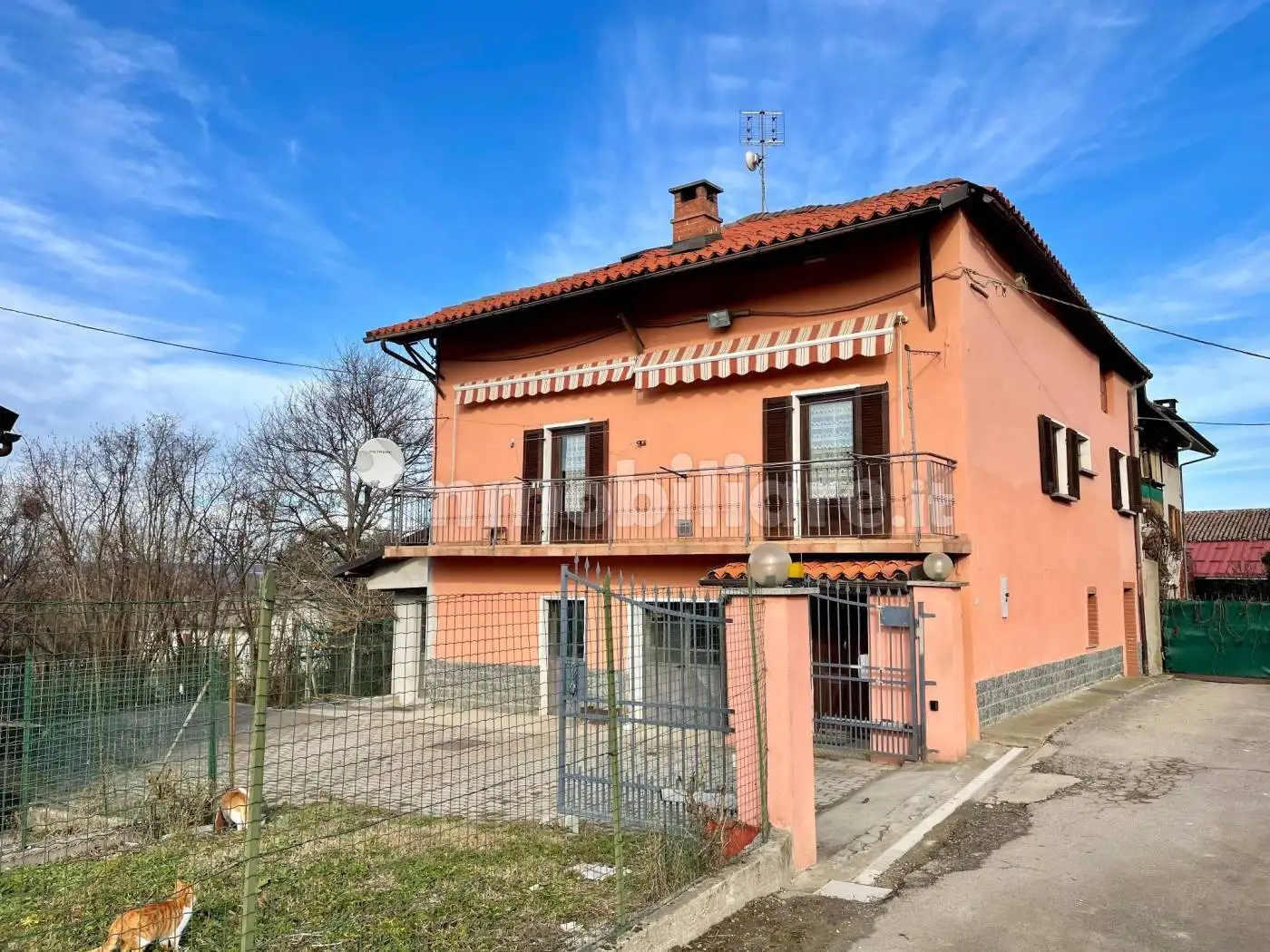 Casa indipendente in vendita a Clavesana
