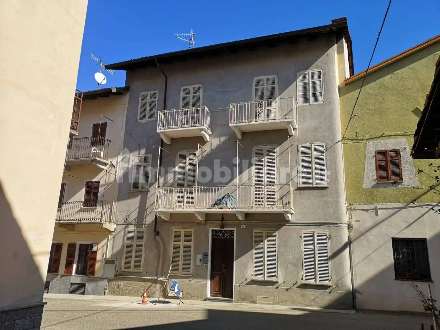 Casa indipendente in vendita a Brusnengo