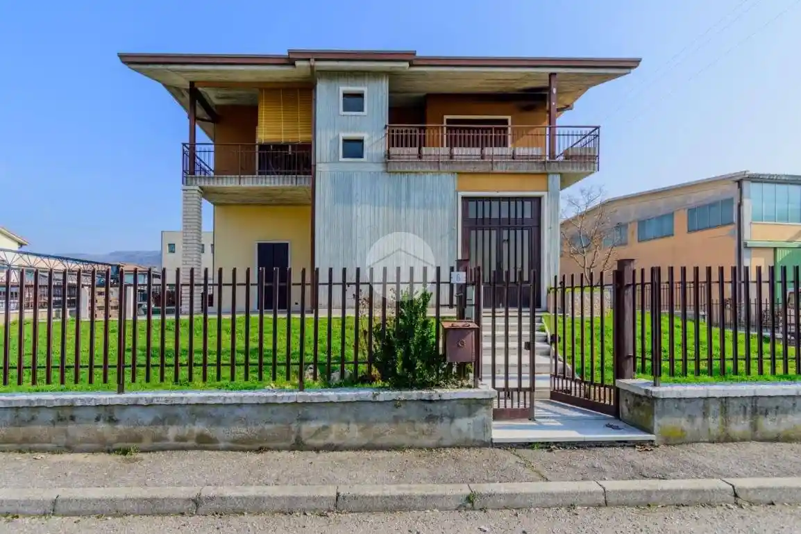 Villa in vendita a Negrar di Valpolicella