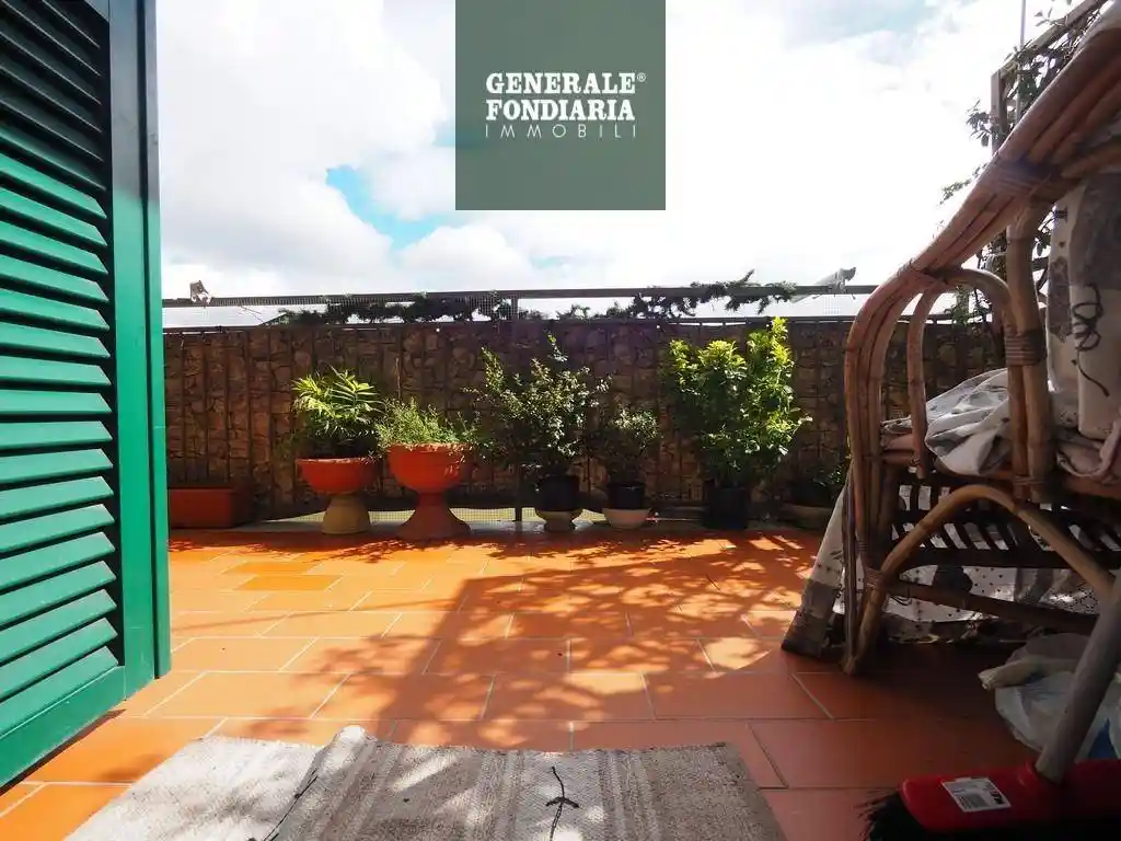 Appartamento in vendita a Follo