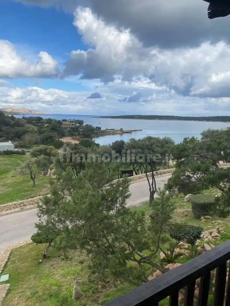 Appartamento in vendita a Arzachena