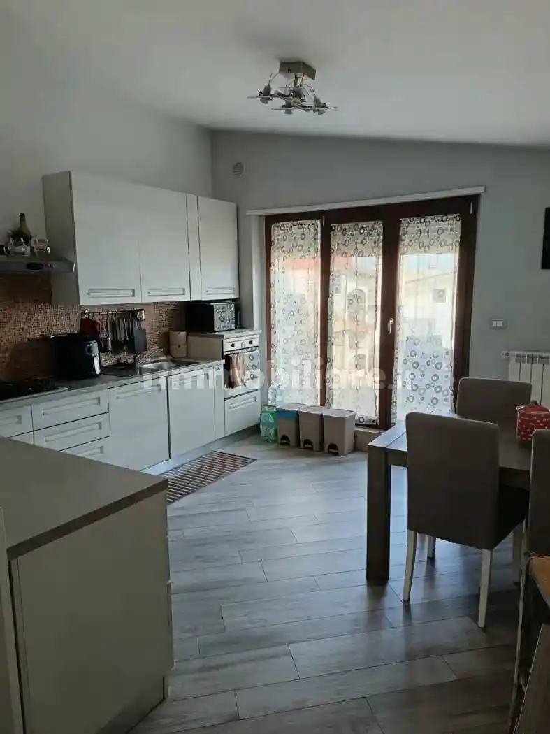 Appartamento terzo piano, Barberi, Collecorvino - foto 4