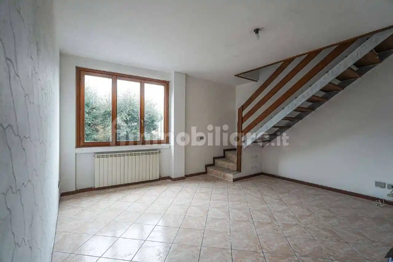 Appartamento in vendita a Villa d'Adda