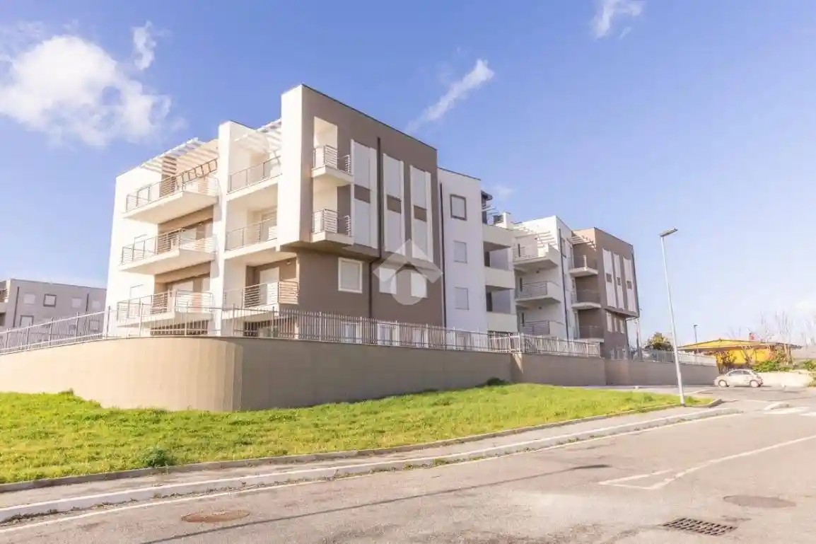 Appartamento in vendita a Guidonia Montecelio