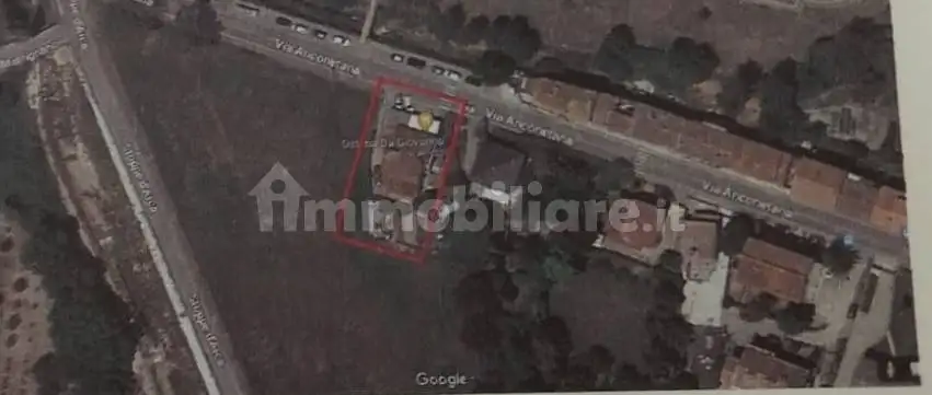 Casa indipendente in vendita a Arezzo