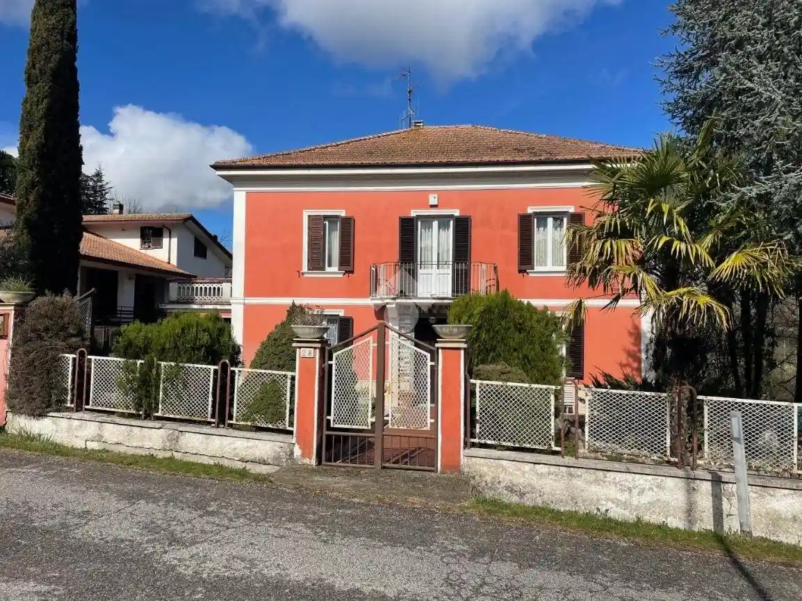 Villa in vendita a Casalvieri
