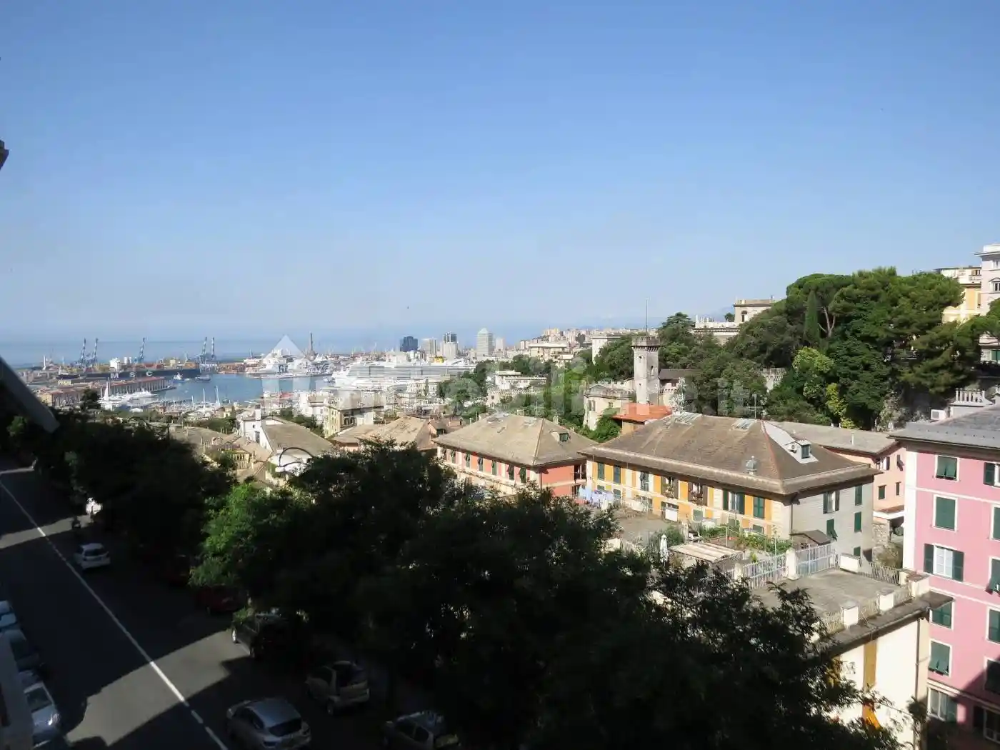 Appartamento in vendita a Genova