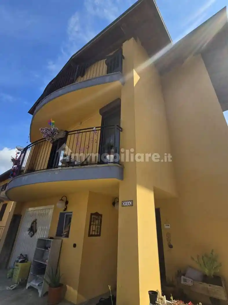 Villa in vendita a Novara