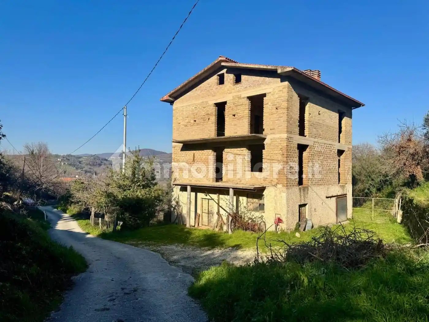 Rustico - Casale in vendita a Poggio Nativo
