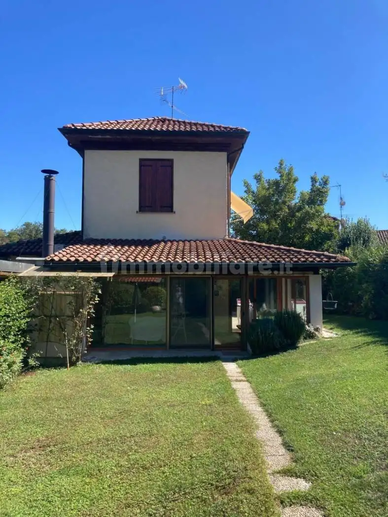 Villa in vendita a Pomaro Monferrato