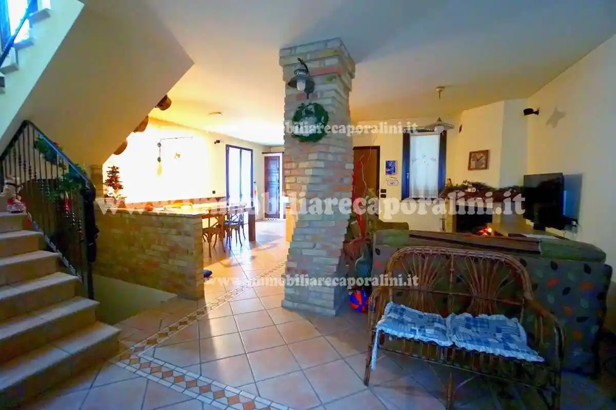 Villa in vendita a Montefano