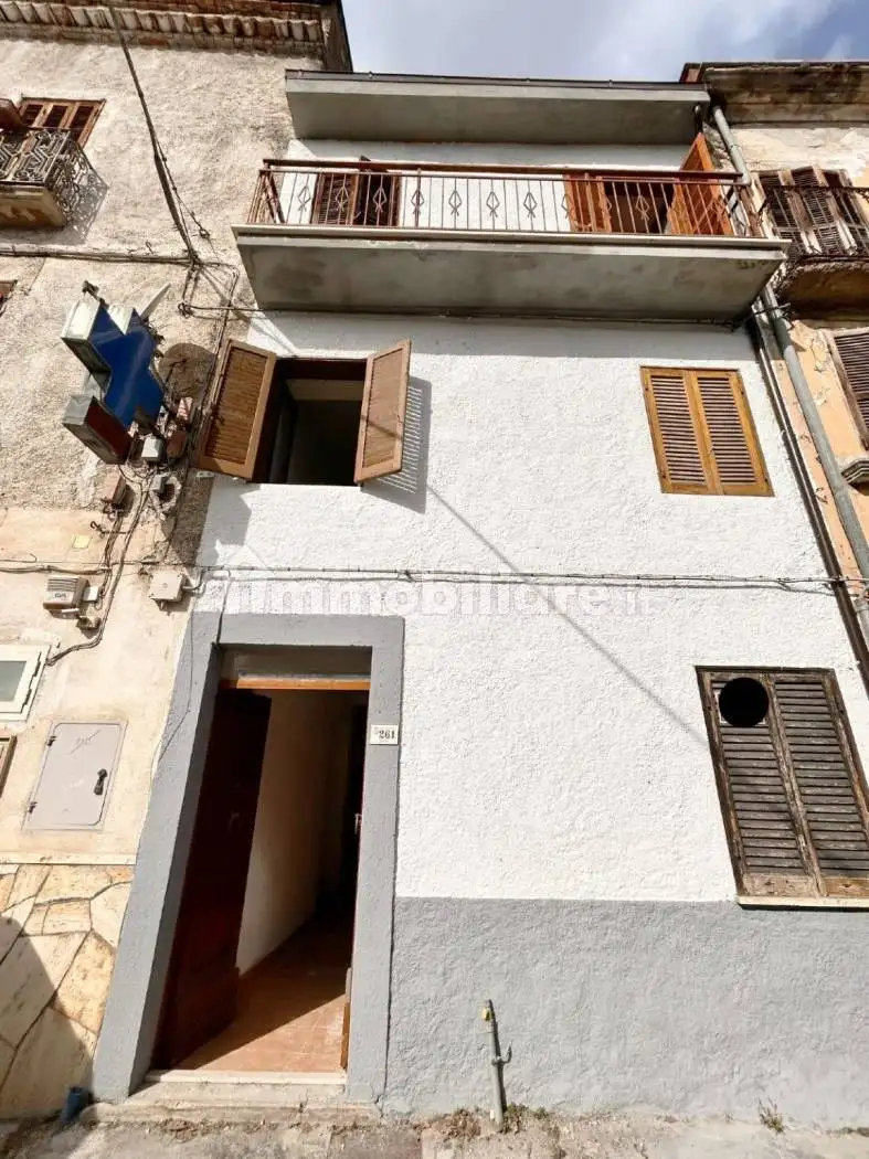 Casa indipendente in vendita a Borgorose