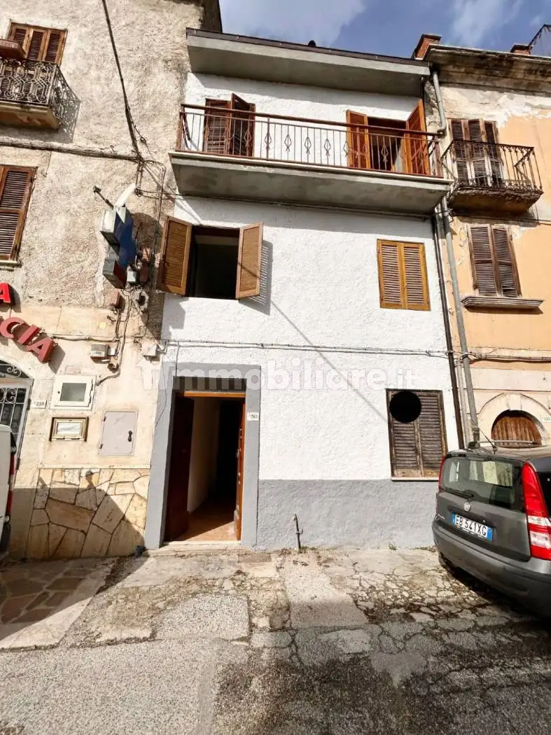 Terratetto unifamiliare via Roma, Centro, Borgorose - foto 2