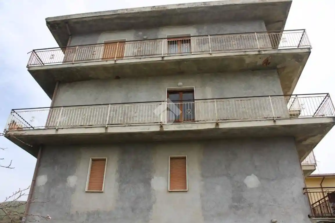 Palazzo - Edificio in Vendita - foto 2