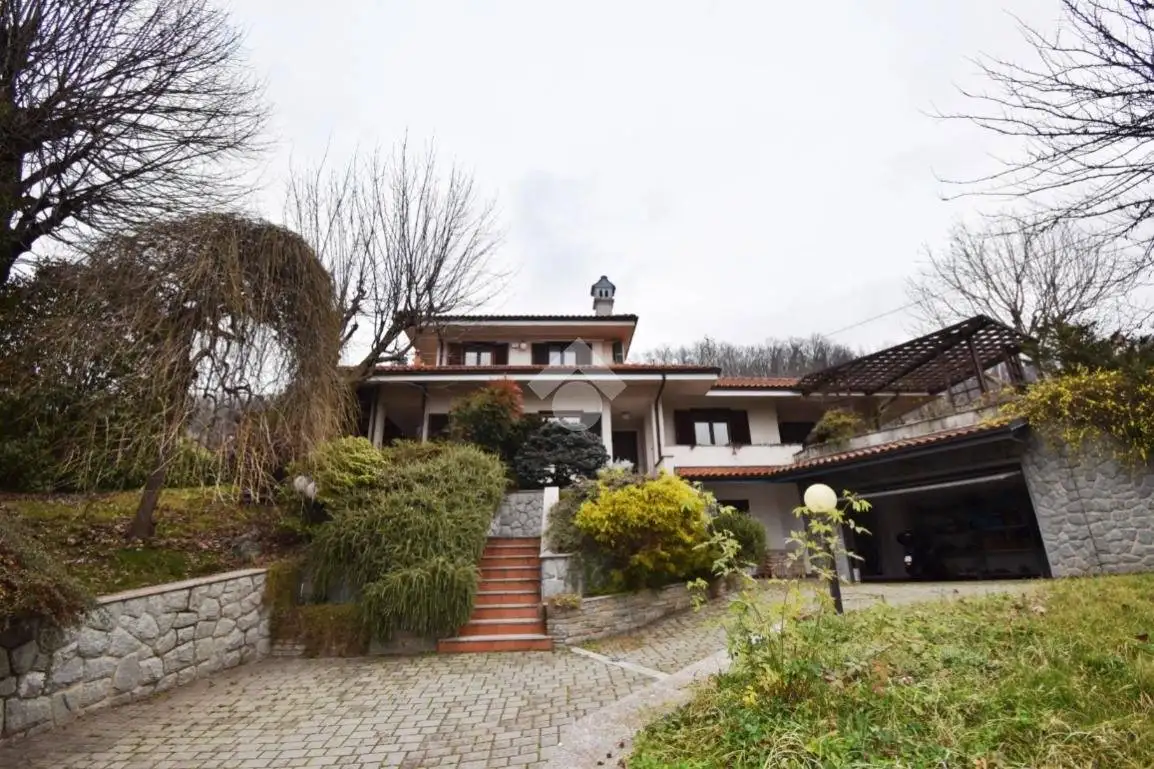 Villa in vendita a Burolo