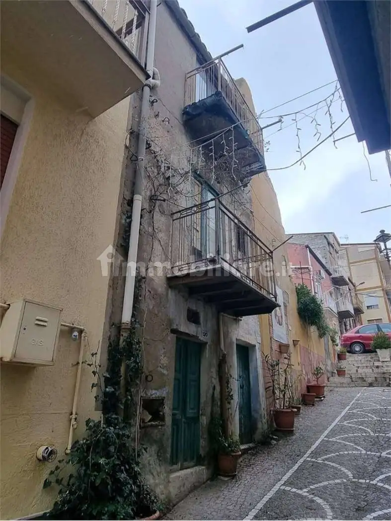 Terratetto unifamiliare 100 m², da ristrutturare, Acquaviva Platani - foto 3