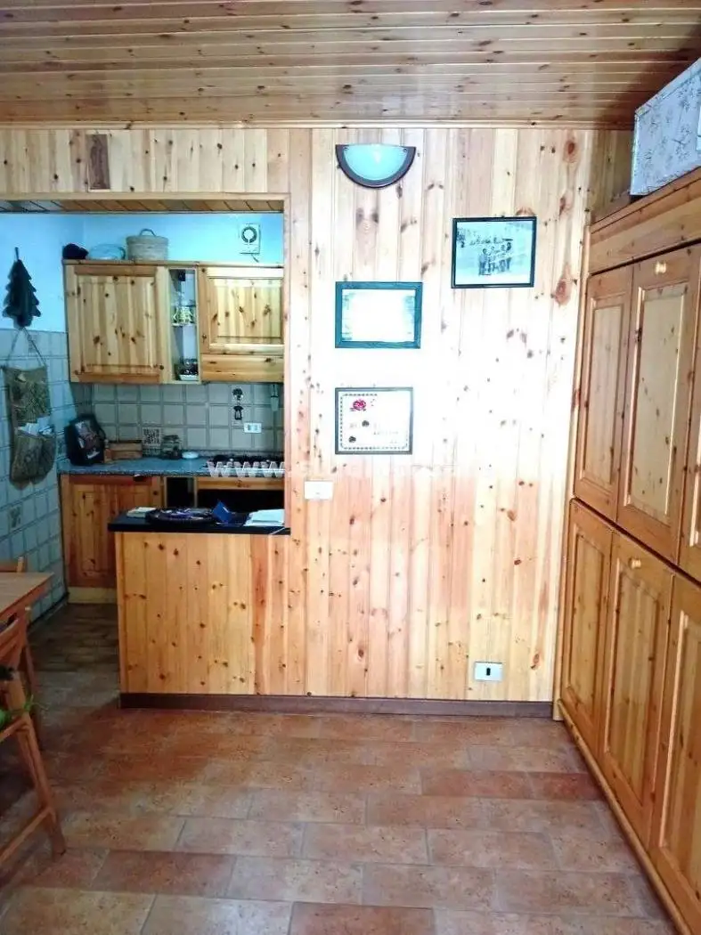 Appartamento in vendita a Carona