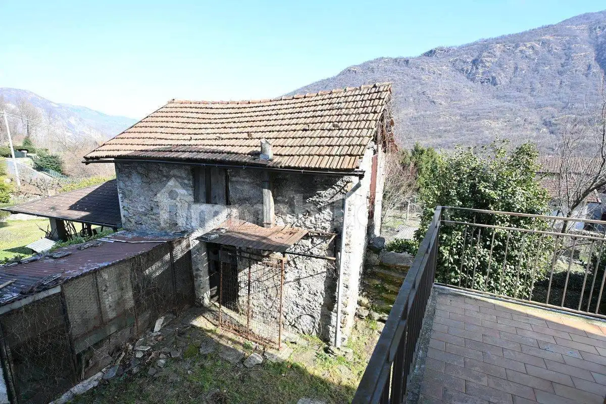 Terratetto unifamiliare via Vallari, Gabbio Cereda Ramate, Casale Corte Cerro - foto 2