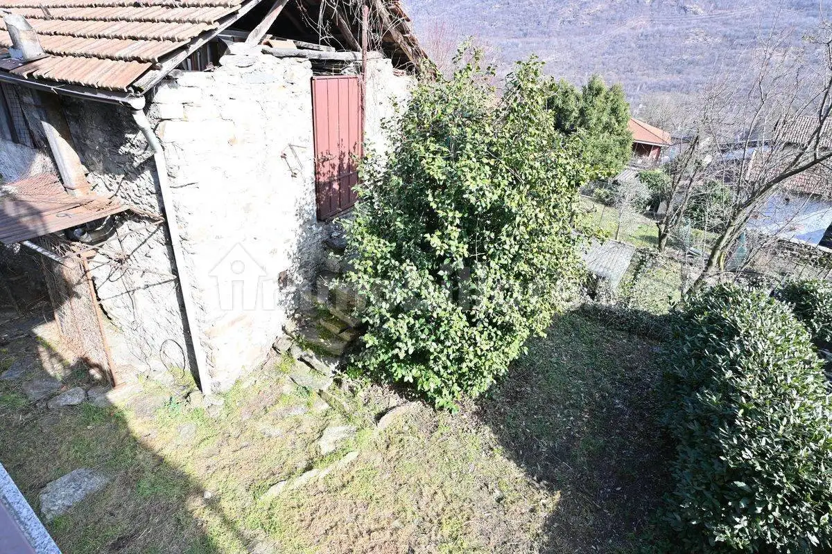 Terratetto unifamiliare via Vallari, Gabbio Cereda Ramate, Casale Corte Cerro - foto 4