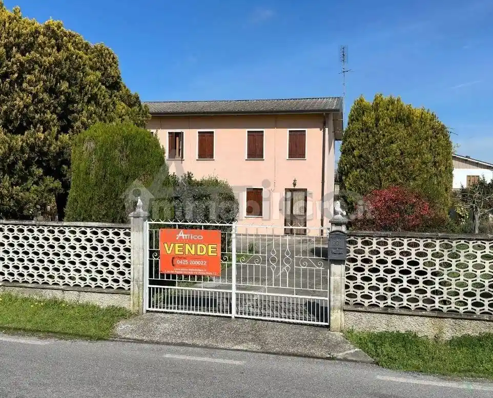 Villa in vendita a Rovigo