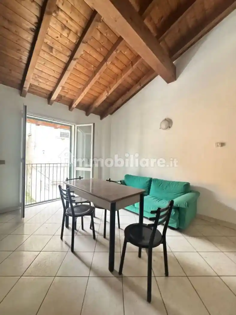 Appartamento in vendita a Bregnano