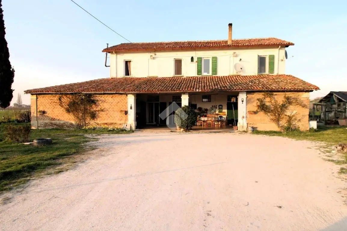 Casa indipendente in vendita a Longiano