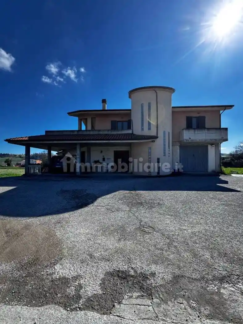 Casa indipendente in vendita a Montegiorgio