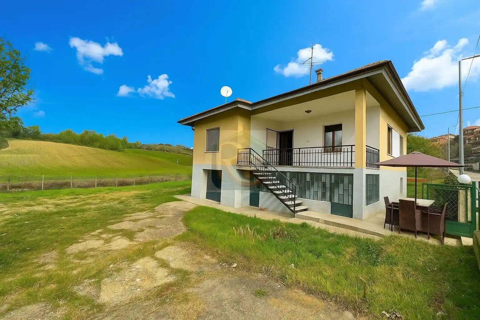 Villa in vendita a Castelnuovo Don Bosco