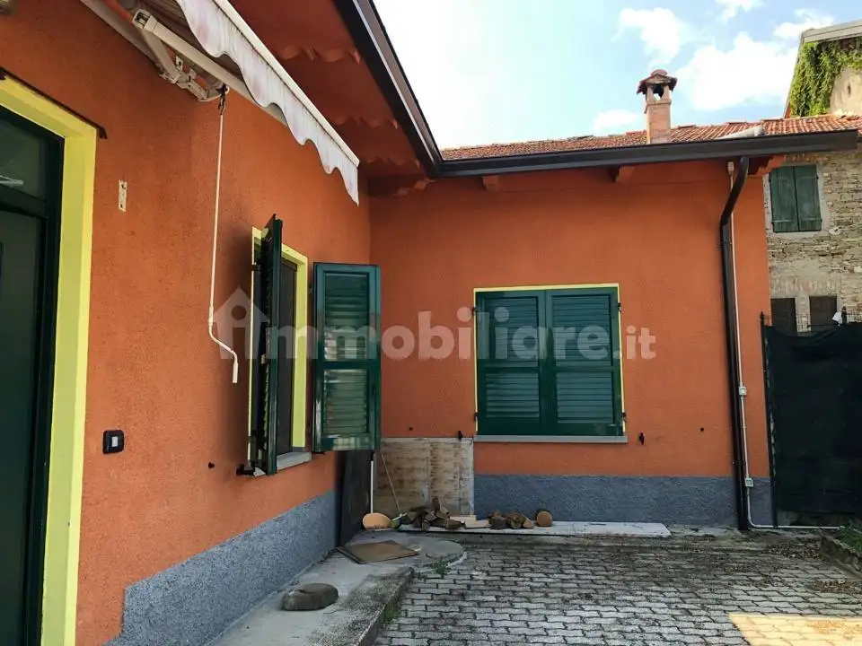 Villa in vendita a Varsi