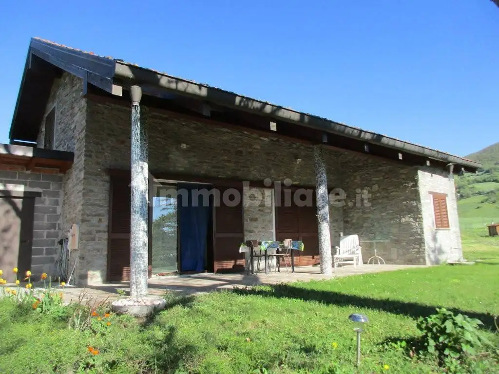 Rustico - Casale in vendita a Varsi