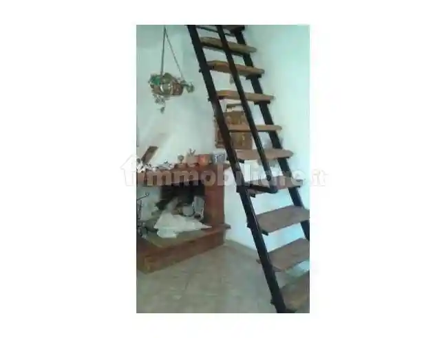 Casa indipendente in vendita a Ortona dei Marsi