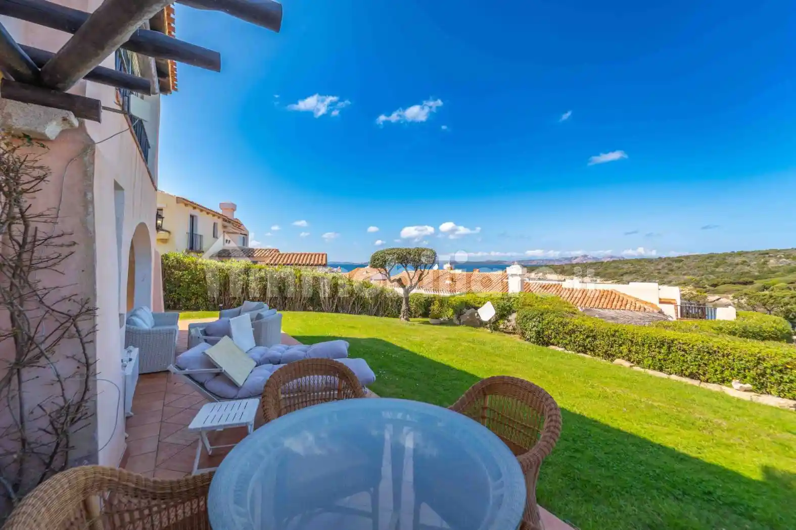 Appartamento in vendita a Arzachena