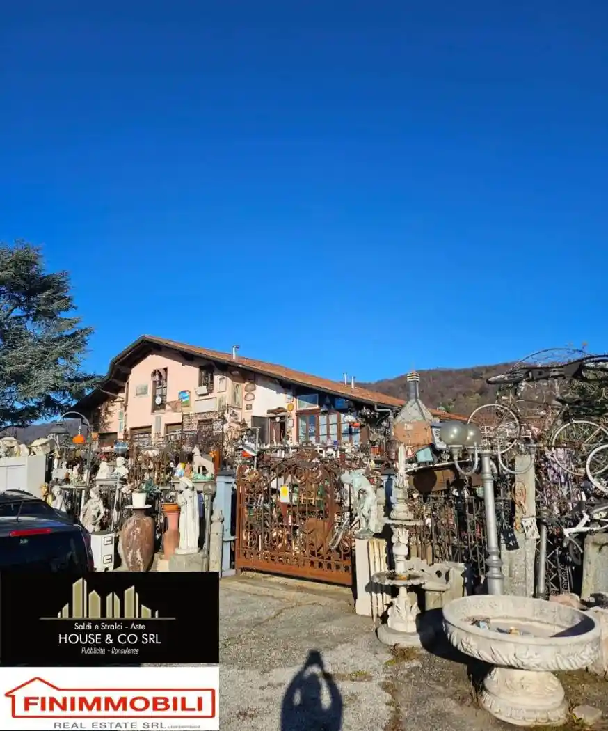 Villa in vendita a Albese con Cassano