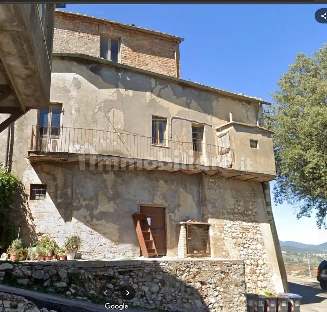 Palazzo - Edificio in vendita a Amelia