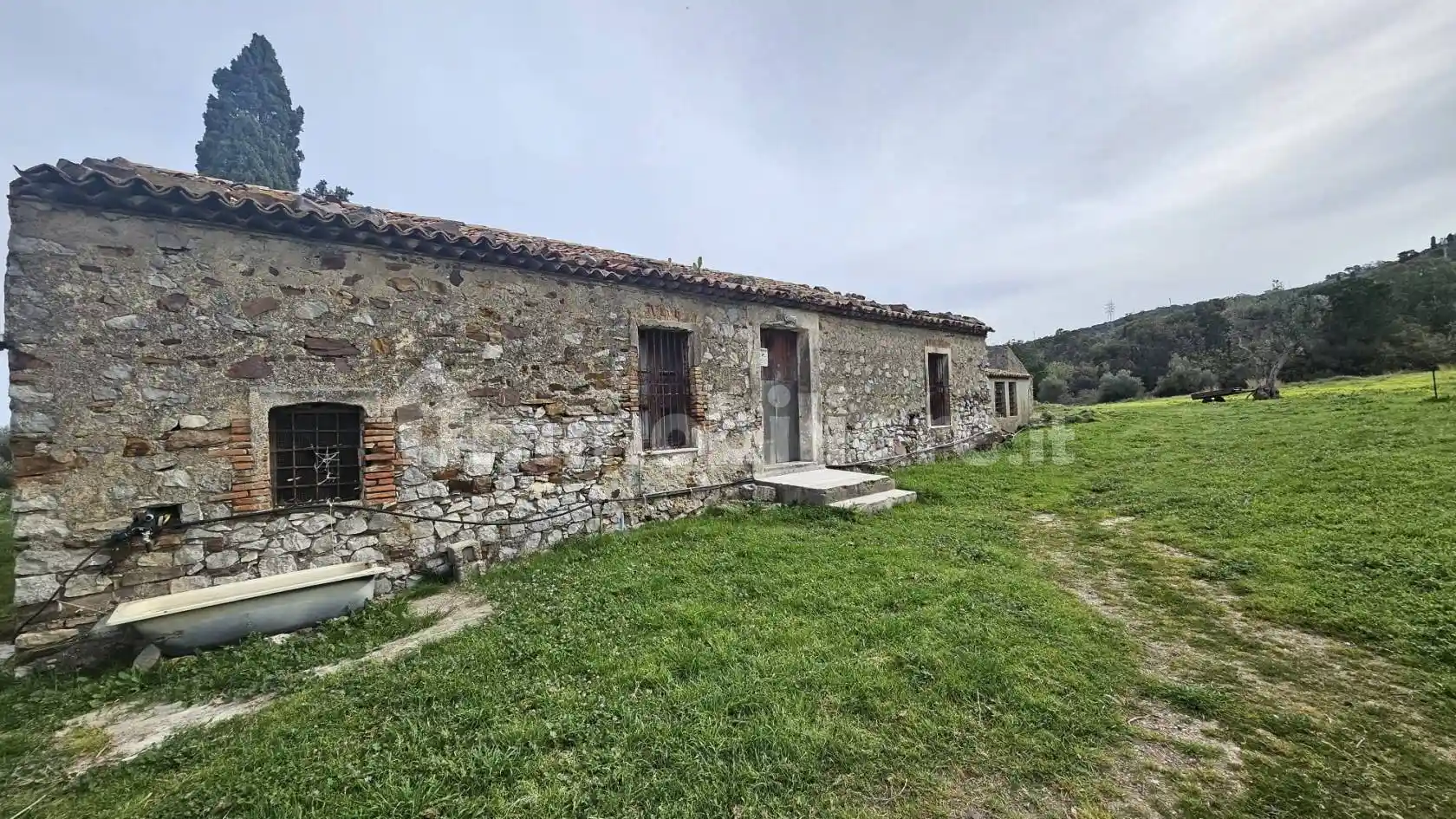 Rustico - Casale in vendita a Torrenova