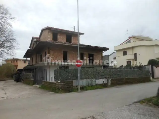Villa unifamiliare via Niccolò Paganini, Marzanello, Vairano Patenora - foto 2