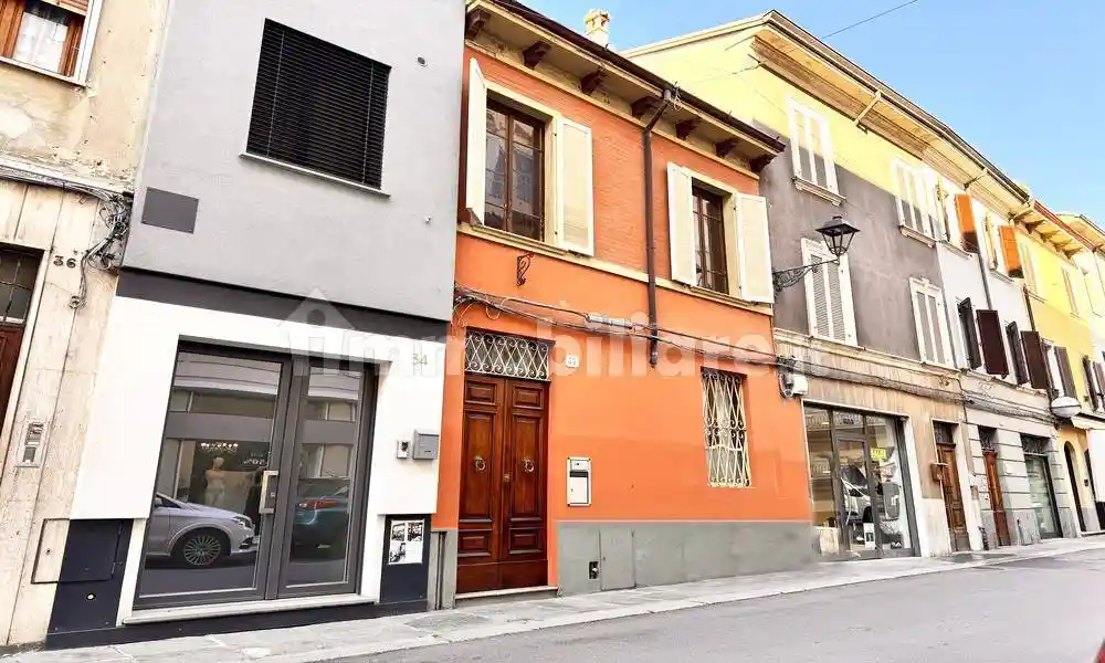 Casa indipendente in vendita a Fiorenzuola d'Arda