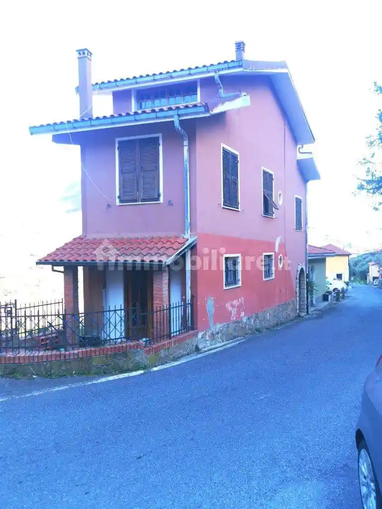 Terratetto unifamiliare via Colle San Bartolomeo 18, Centro, Caravonica - foto 2