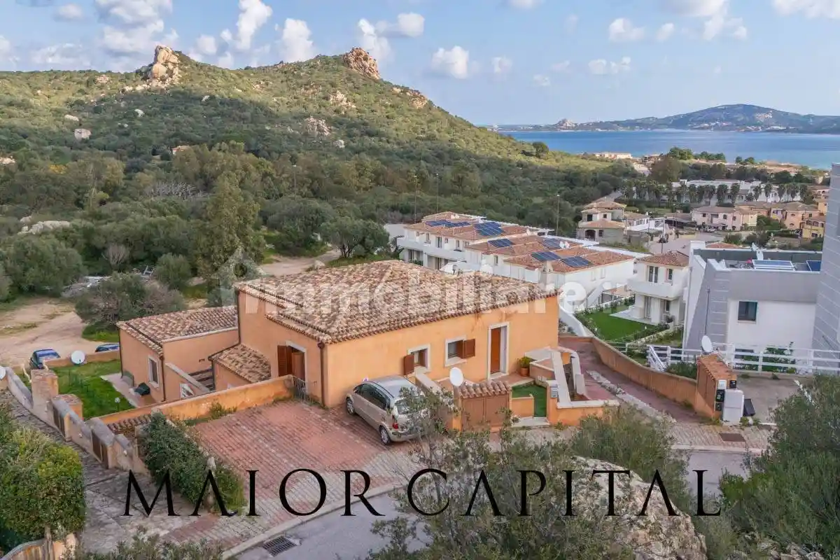 Appartamento in vendita a Arzachena