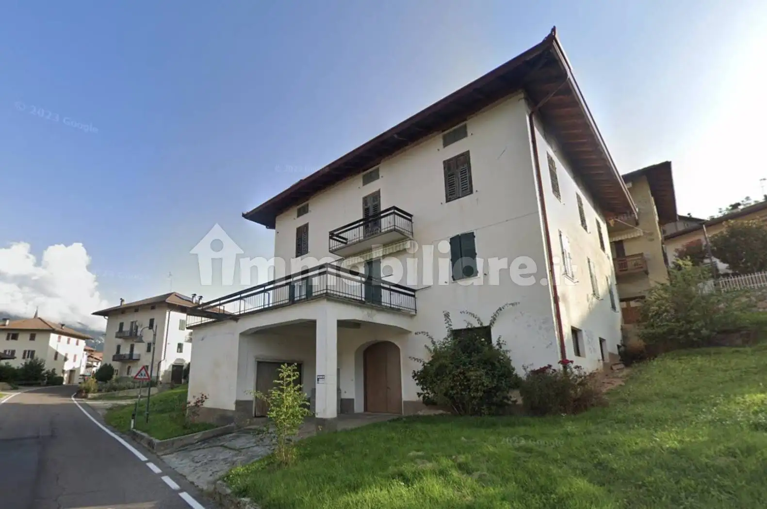 Villa in vendita a Dambel