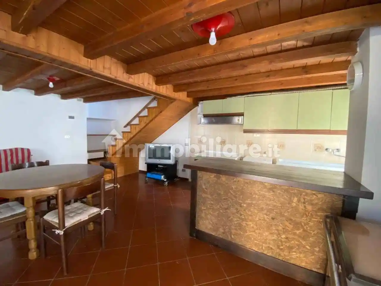 Casa indipendente in vendita a Castelnovo Ne' Monti