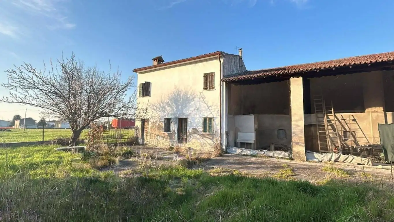 Casa indipendente in vendita a Trevenzuolo