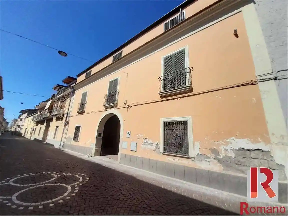 Terratetto unifamiliare 260 m², buono stato, Curti - foto 3