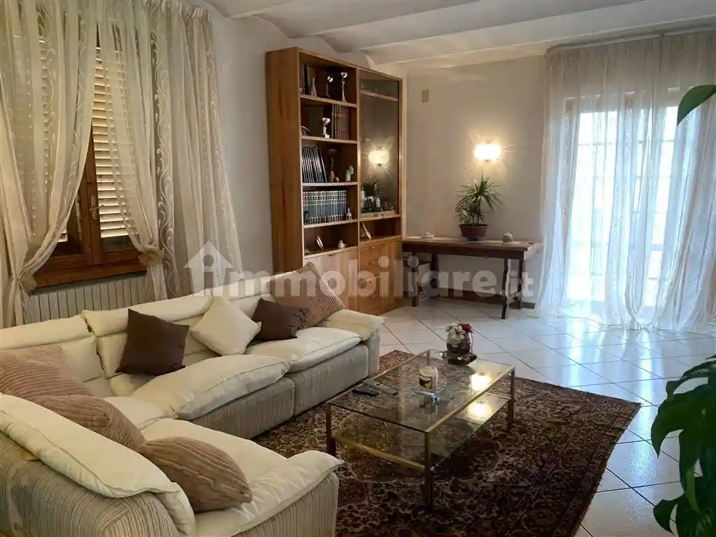 Villa unifamiliare, buono stato, 400 m², Poggiolino, Figline e Incisa Valdarno - foto 3