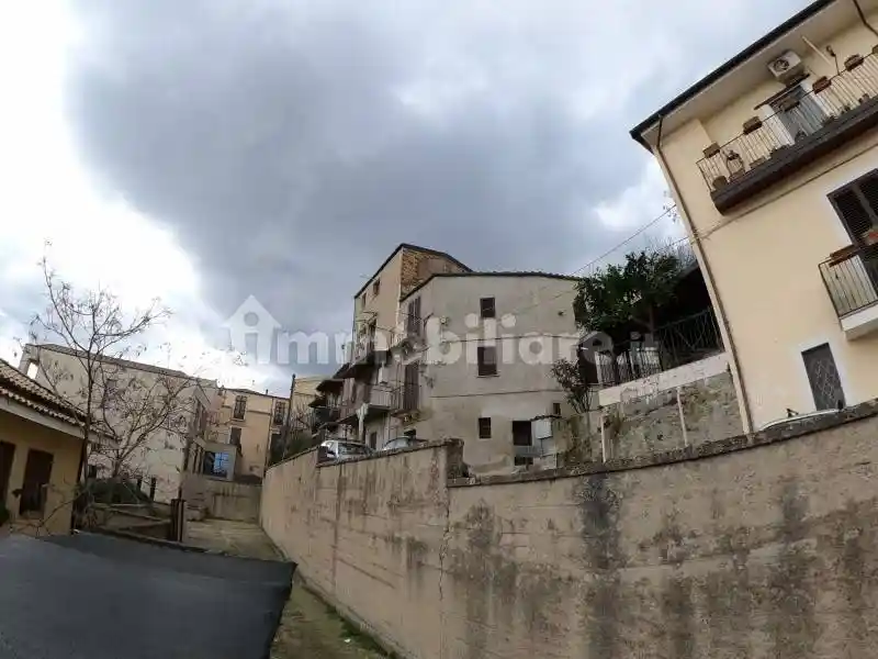 Trilocale via Castello 12, Centro Storico, Cosenza - foto 2