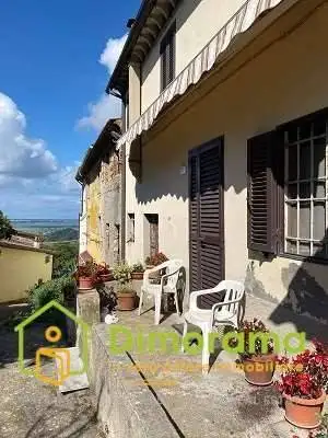 Appartamento in vendita a Lucca