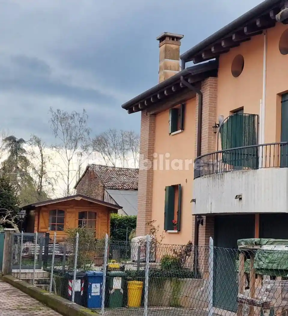 Villa in vendita a Massanzago