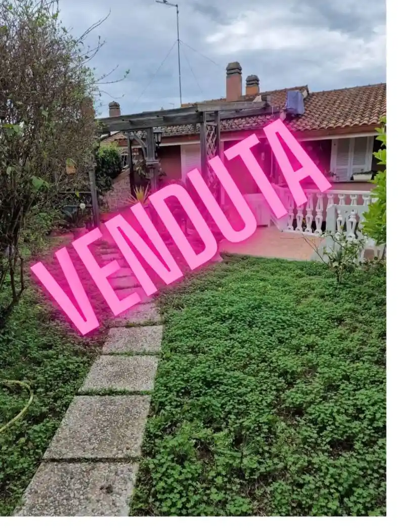 Villa in vendita a Ladispoli