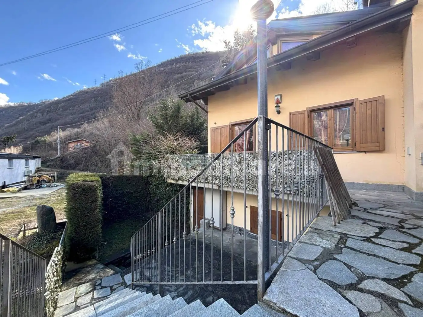 Villetta a schiera in vendita a Pontey